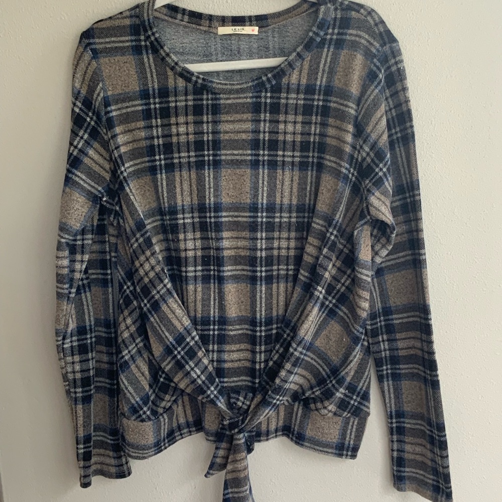 Le Lis Blue and Tan Plaid Women's Sweater